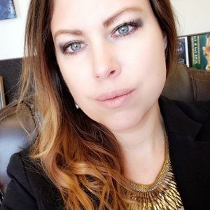 Meet your Posher, Erin